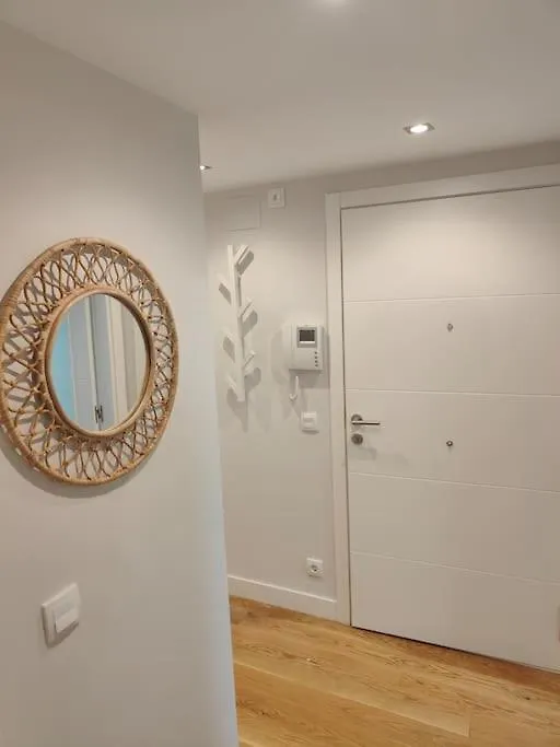 Nuevo Apto Cerca De Playa Y Metro Con Parking Privado Urduliz Apartment